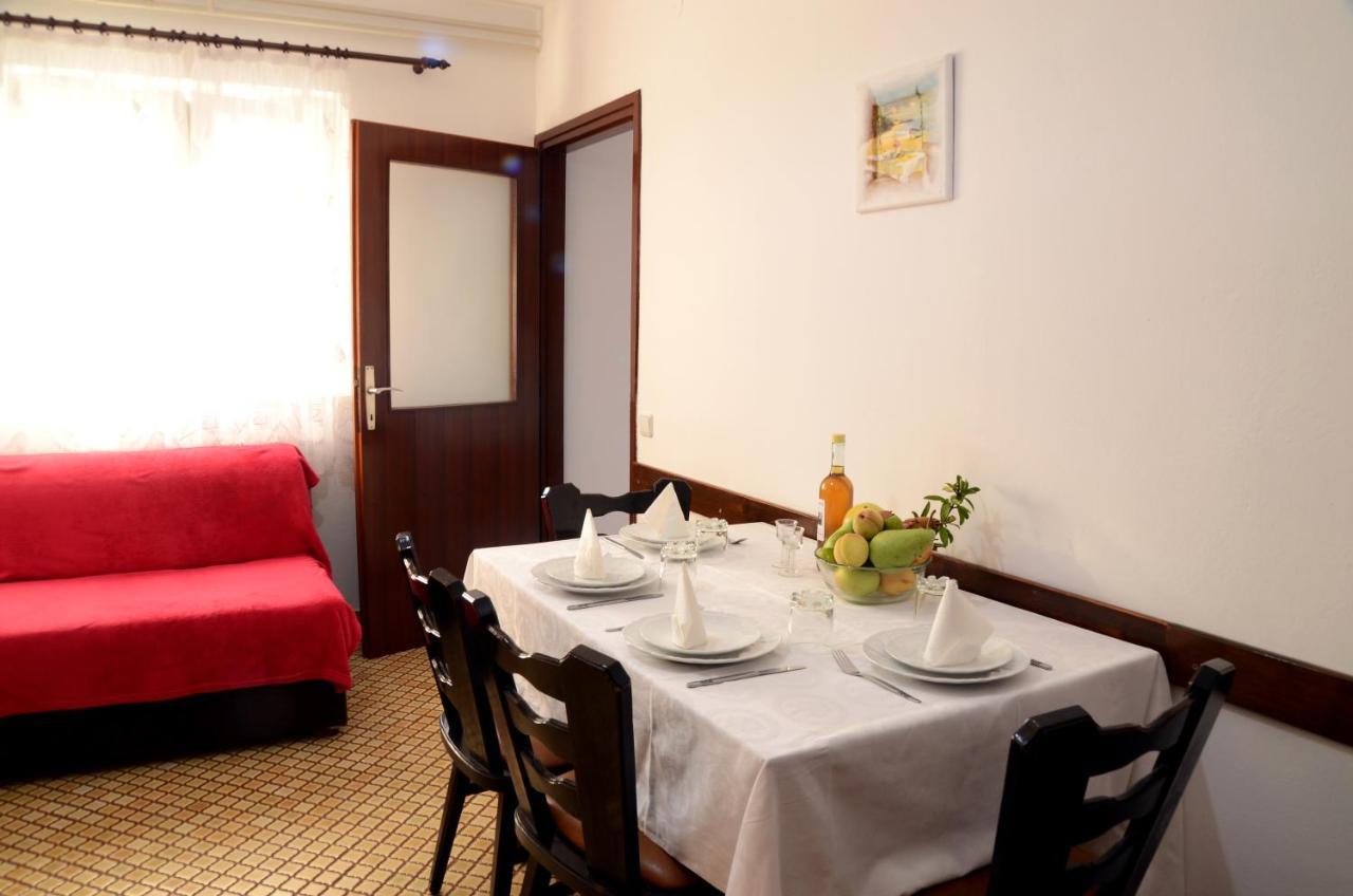 Dvosoban Apartman U Centru Grada Biograd Na Moru Eksteriør bilde