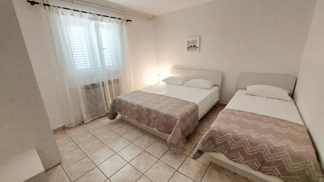 Dvosoban Apartman U Centru Grada Biograd Na Moru Eksteriør bilde